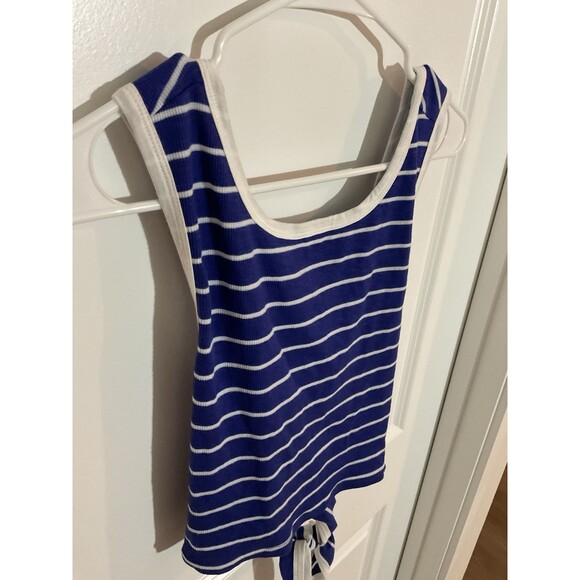 Lulus Tops - NWT Lulus Women’s Blue Stripe Crop Top‎ Cross Back Large 0186 Juniors